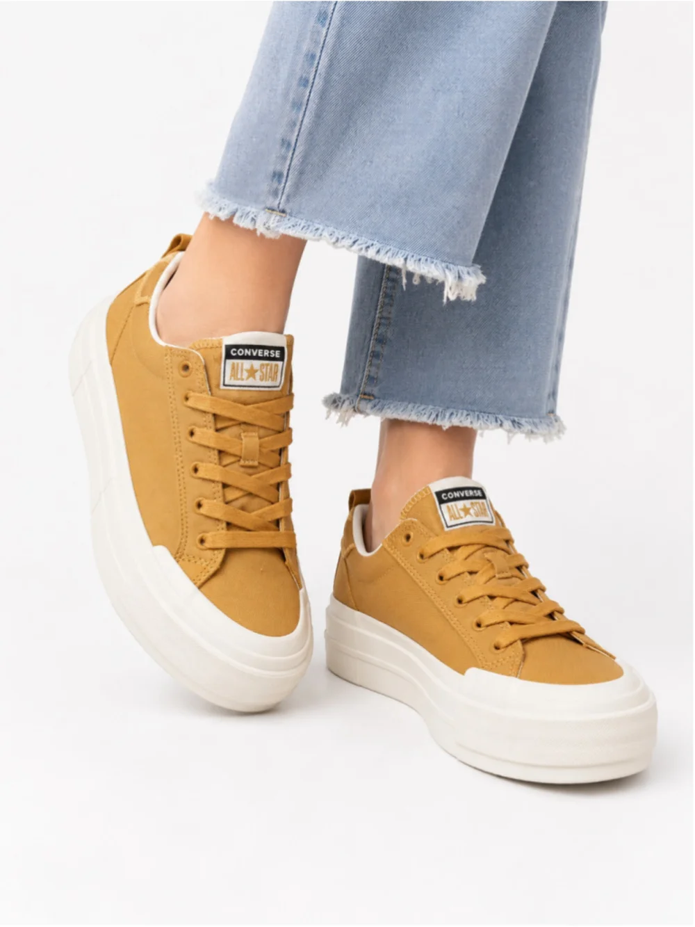 Converse Women's Chuck Taylor All Star Cruise Ox Sandy Shore, size 7.5